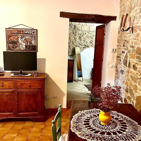 Assisi Anfiteatro Romano Luaran gambar