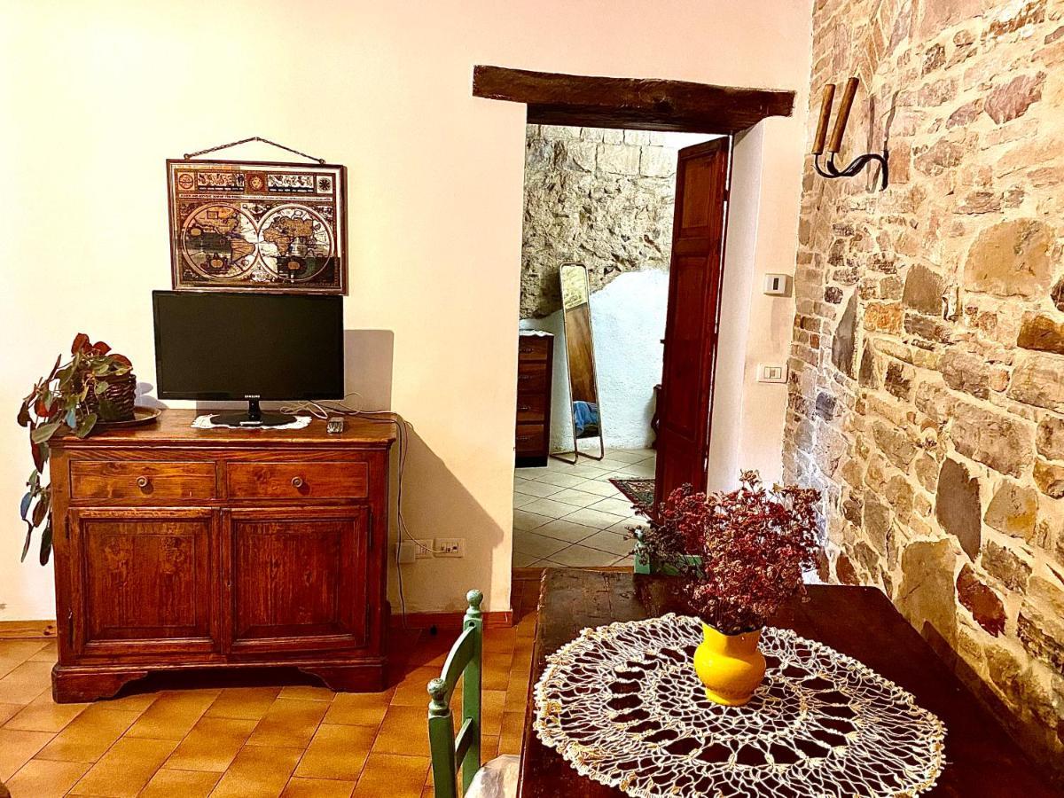 Assisi Anfiteatro Romano Luaran gambar